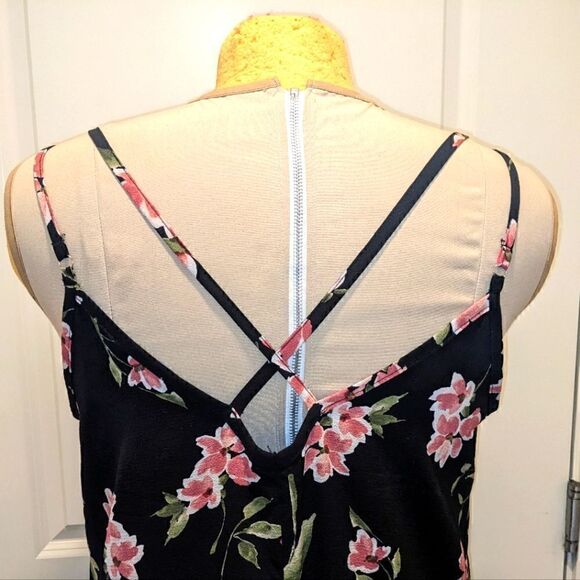 Reitmans XXL Criss Cross Back Strap Floral Midi Dress - Picture 6 of 9